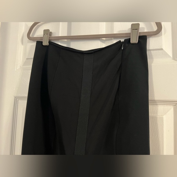 S Max Mara Black asymmetrical Skirt size M 
With buckle tie to adjust length - Picture 4 of 7